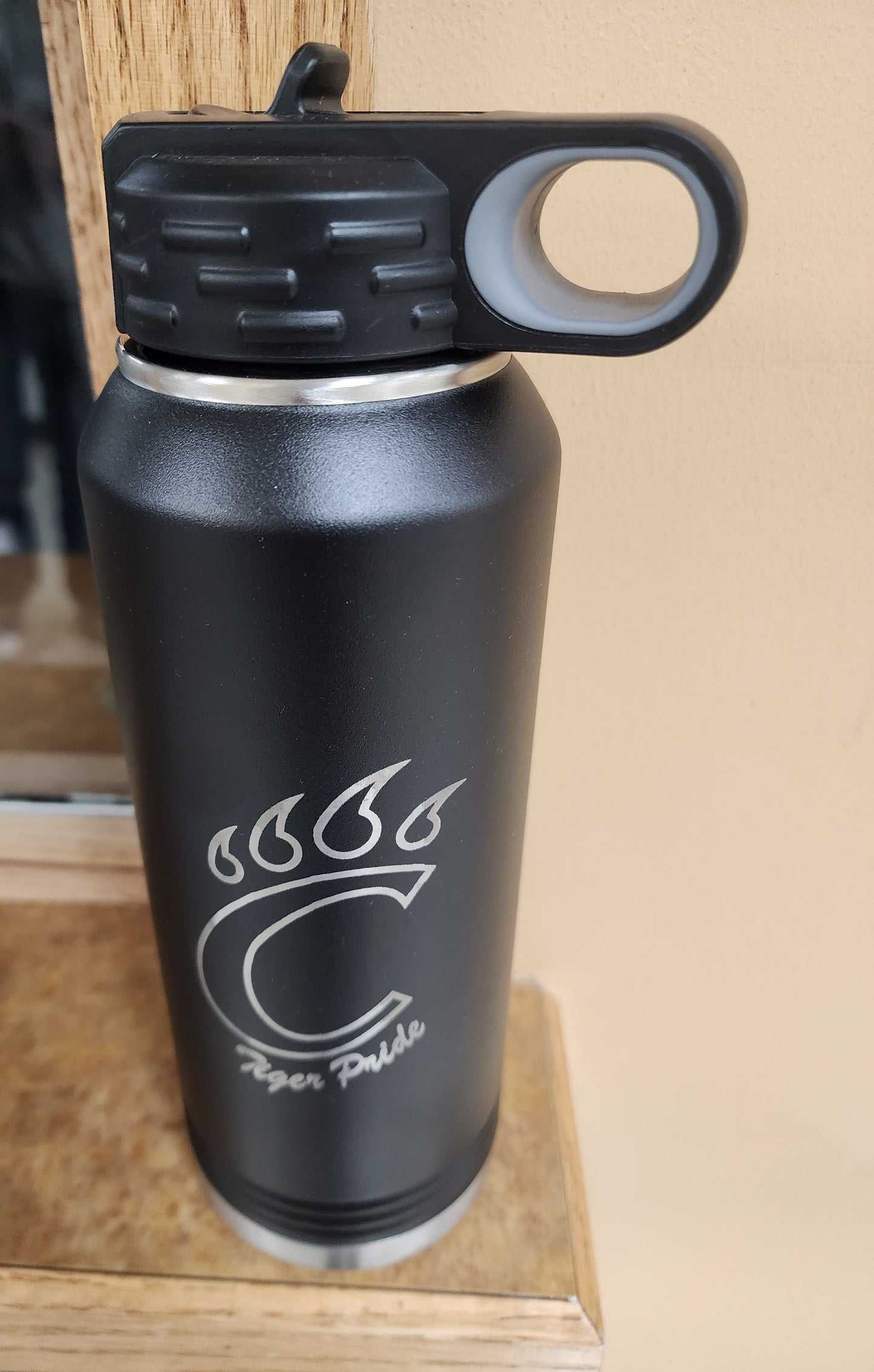 CCHS Pride 32 oz water bottle